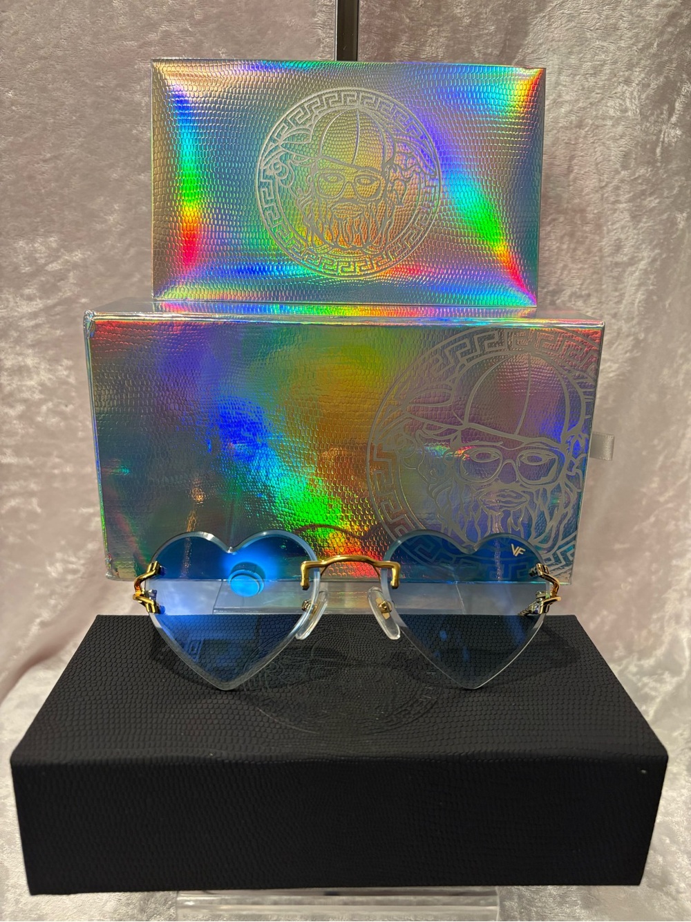 VINTAGE FRAMES COMPANY HEART DECOR RIMLESS DRILL MOUNT 24KT GOLD Pastel Blue NIB